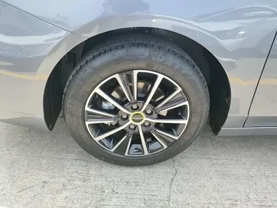 Roewe i5