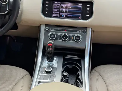 Land Rover Sport