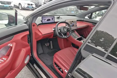 Hima Luxeed R7