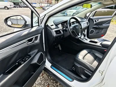 Geely Emgrand GS