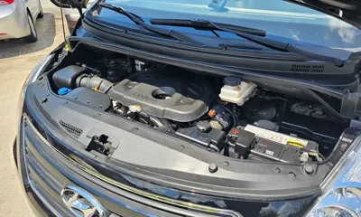 Hyundai Starex