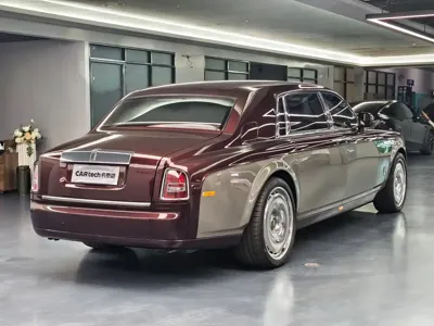 Rolls-Royce Phantom
