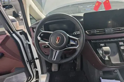 Hongqi HQ9