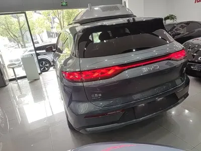BYD 唐L