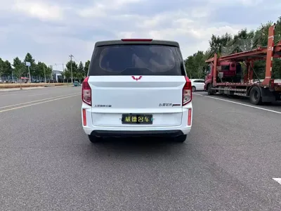 Wuling Hongguang Plus