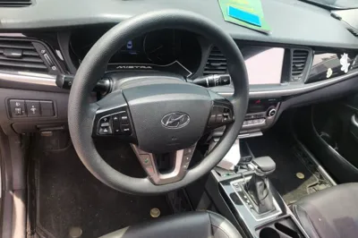 Hyundai Mistra