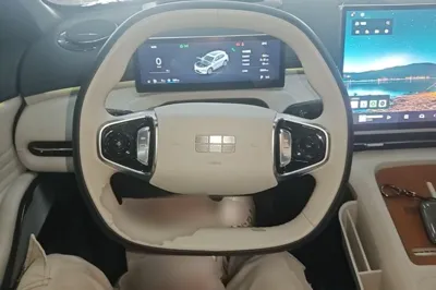 Geely Galaxy Galaxy Xingjian 7 EM-i
