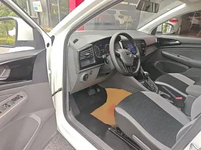 Jetta VS5