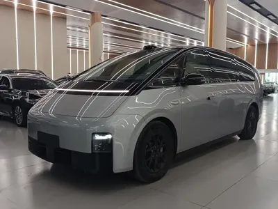 Li Auto Li MEGA