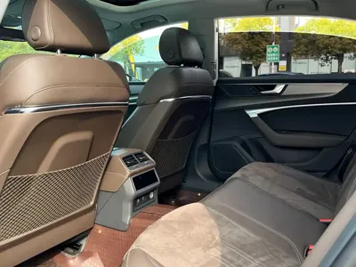 Audi A7L
