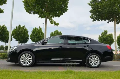 Roewe 950