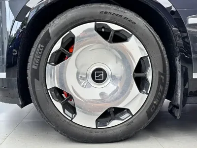 Zeekr 极氪9X