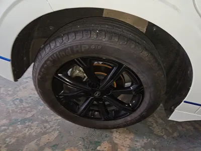 BYD e2