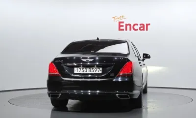 Genesis EQ900