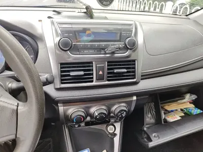 Toyota Yaris L