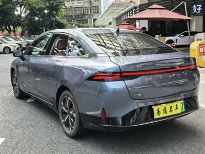 Xpeng P5