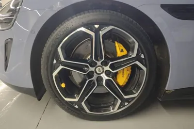 Xiaomi Auto SU7