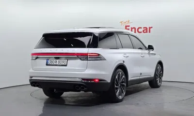 Lincoln Aviator