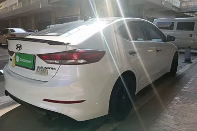 Hyundai Elantra (6th Generation