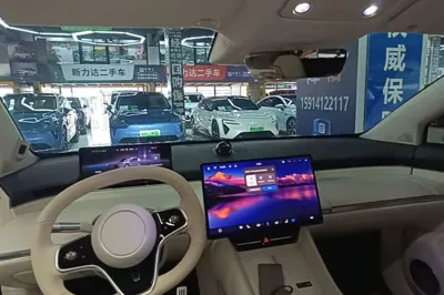 Hima Luxeed R7