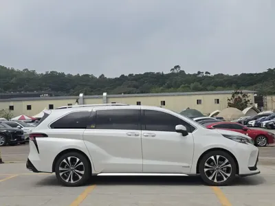 Toyota Granvia