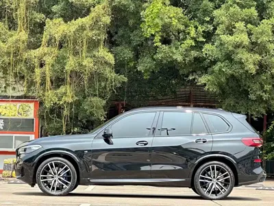 BMW X5 (Import)