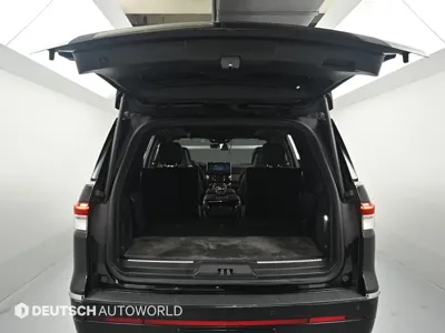 Lincoln Navigator