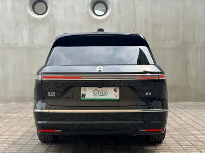 Nio ES8