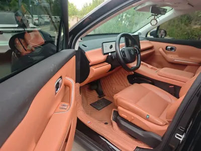 Leapmotor C16