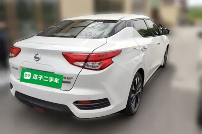 Nissan Lannia