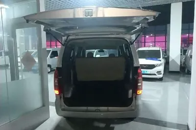 Wuling Hongguang V