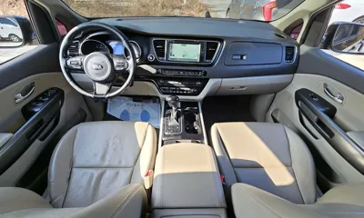 Kia Canival