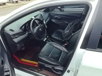 Toyota Yaris L
