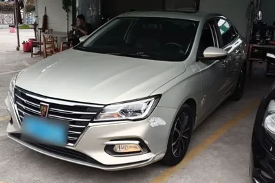 Roewe i5