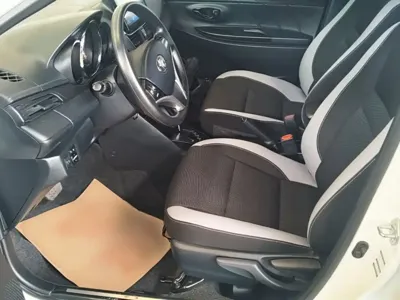 Toyota Yaris L
