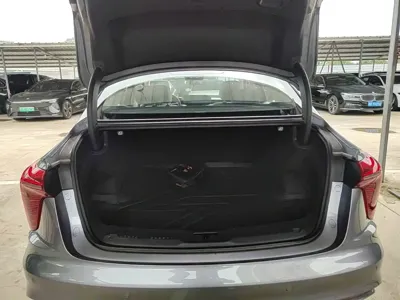 Hongqi Hongqi H5 PHEV