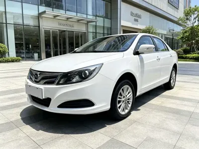 BYD e5