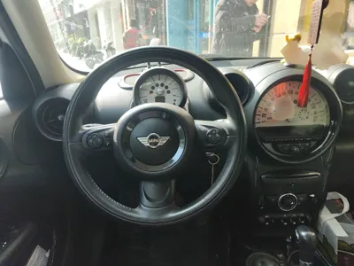MINI Cooper Countryman