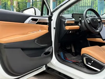 Xpeng P5