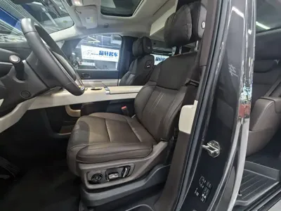 Li Auto Li MEGA