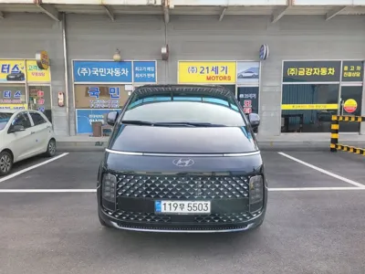 Hyundai Staria
