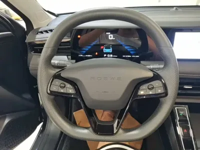 Roewe i5