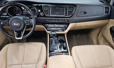 Kia Canival
