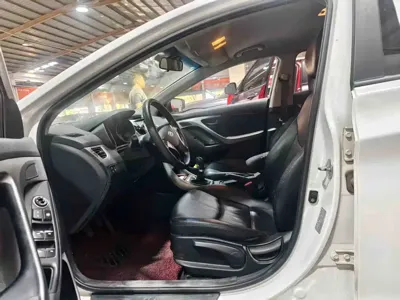 Hyundai Elantra Langdong