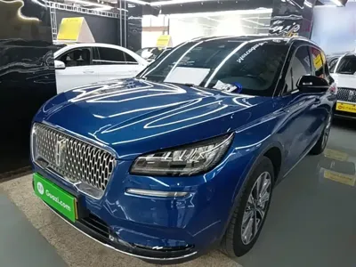 Lincoln Corsair
