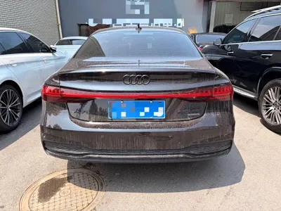 Audi A7L