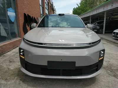 Li Auto L6