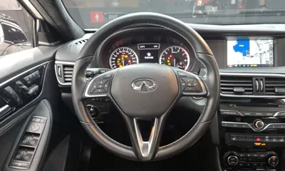 Infiniti QX30