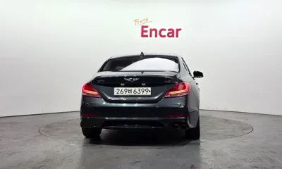 Genesis G70