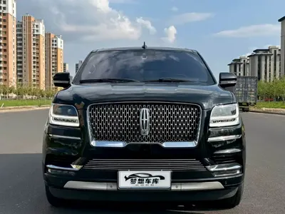 Lincoln Navigator